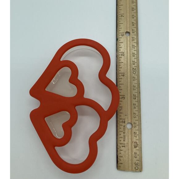 Lot of 6 Special Occasion Holiday Cookie Cutters Plastic with Rubber Top EUC - Picture 8 of 10